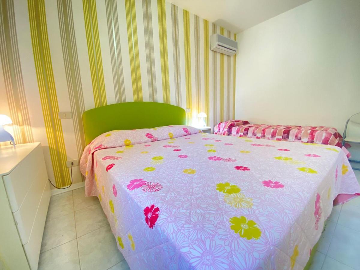 Venere Apartament Tirrenia Exterior foto